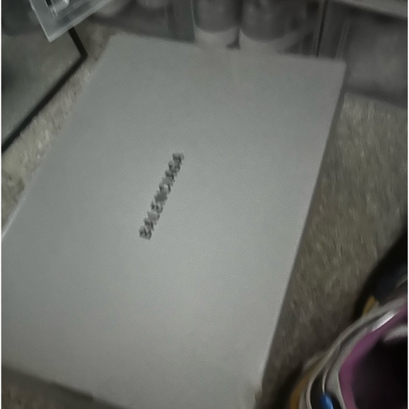 Balenciaga sneakers size 10 men. Only worn once retail for $1100 - Picture 3 of 4